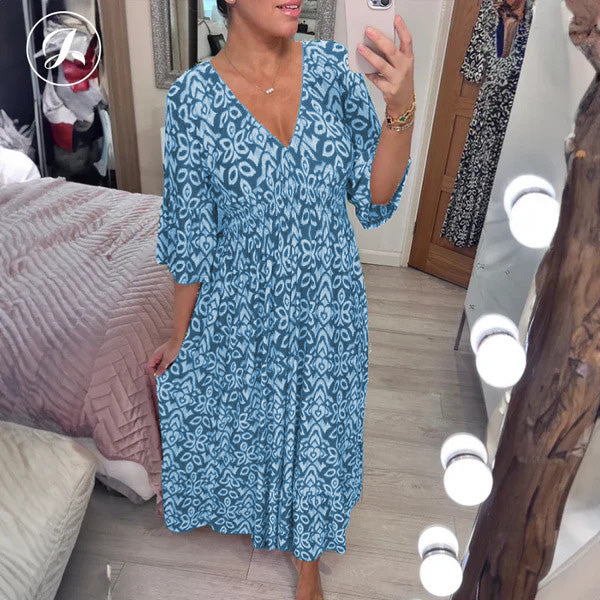Kleid im Bohemian-Stil mit V-Ausschnitt